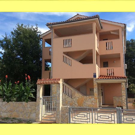 Apartments Coral, Klimno, Island Krk 외부 사진