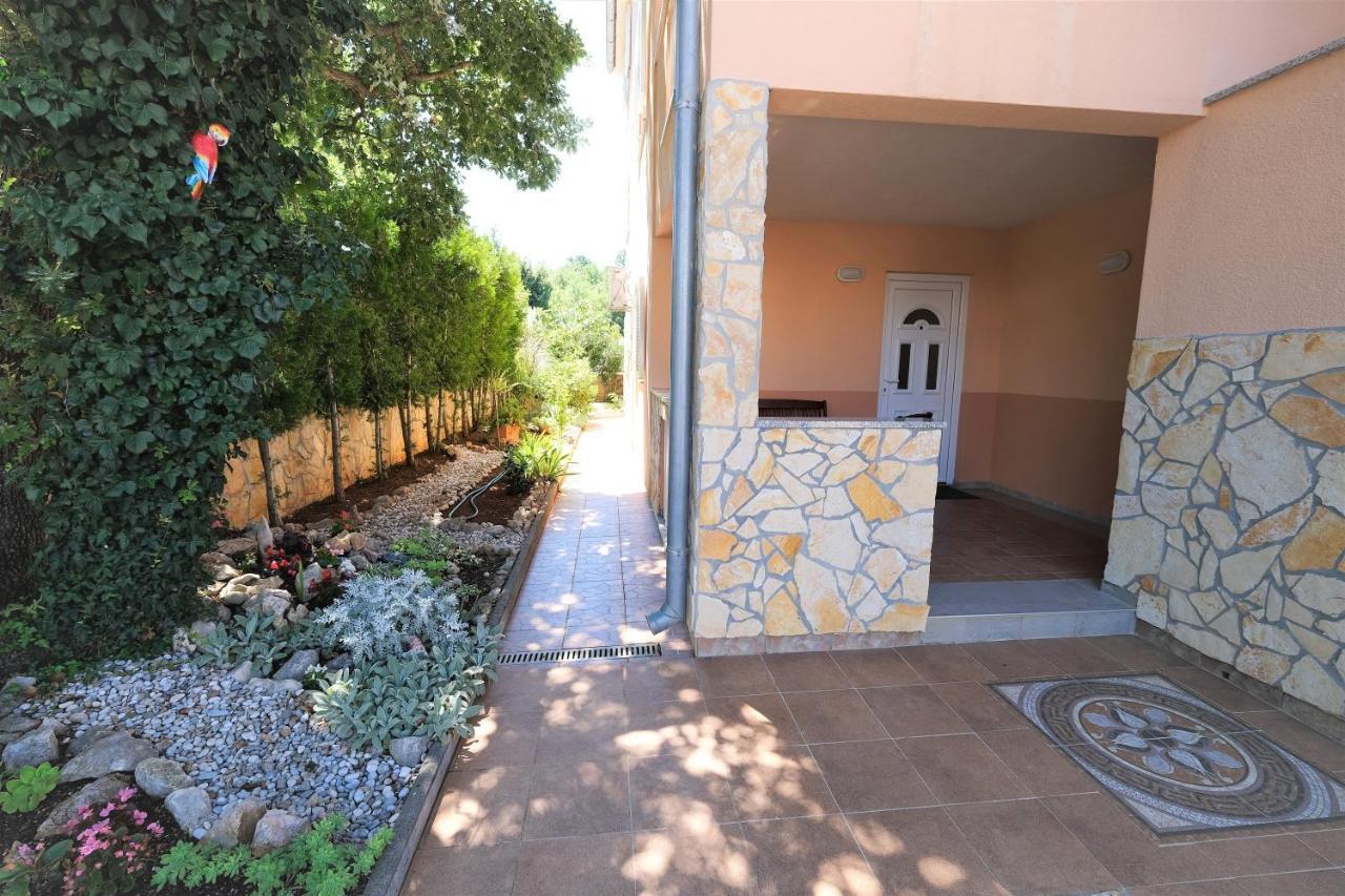 Apartments Coral, Klimno, Island Krk 외부 사진