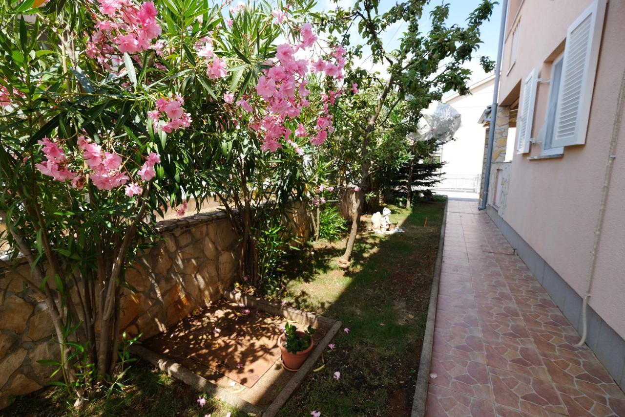 Apartments Coral, Klimno, Island Krk 외부 사진