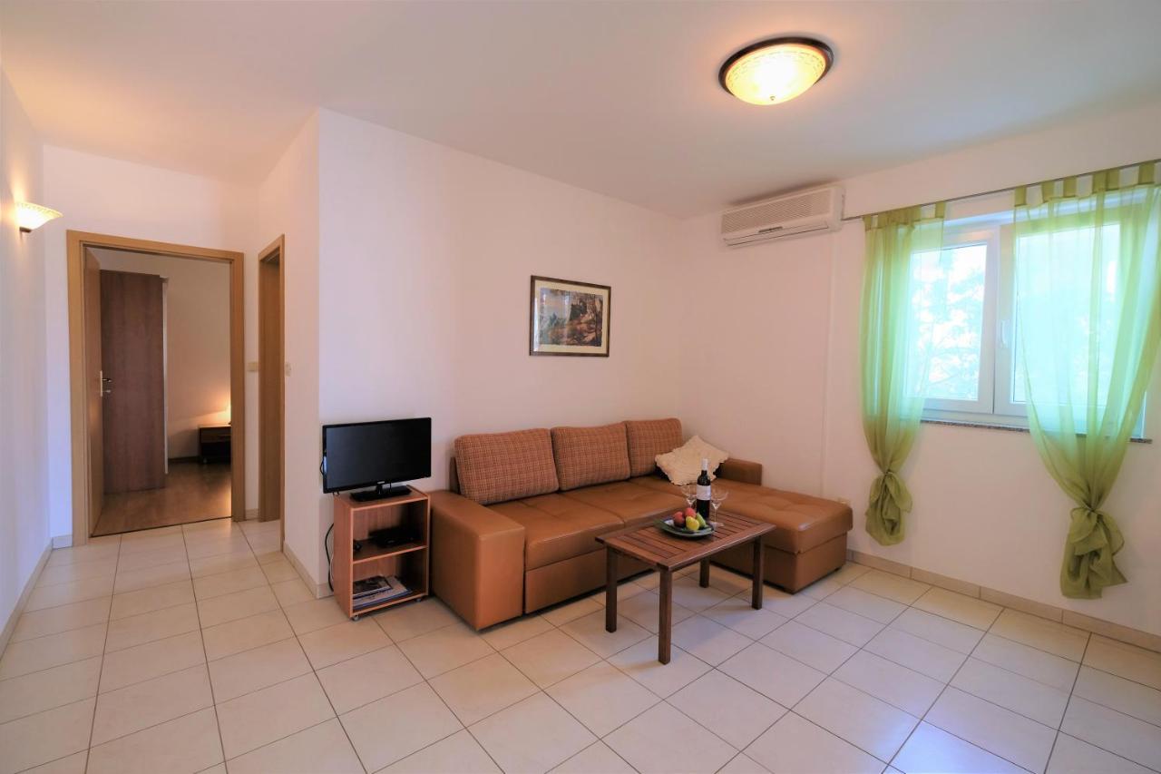 Apartments Coral, Klimno, Island Krk 외부 사진