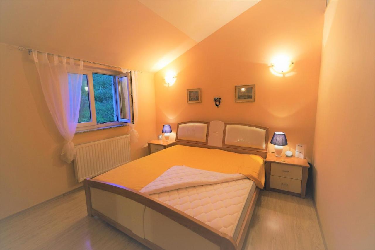 Apartments Coral, Klimno, Island Krk 외부 사진