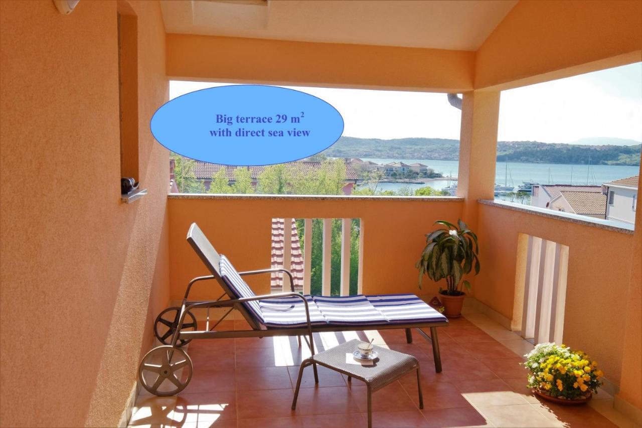 Apartments Coral, Klimno, Island Krk 외부 사진