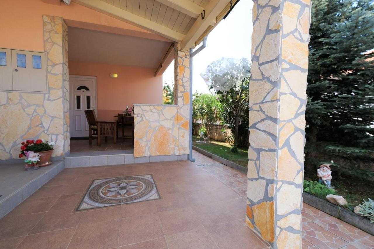 Apartments Coral, Klimno, Island Krk 외부 사진